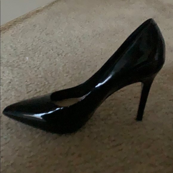 Vince camuto black heels - Picture 3 of 3